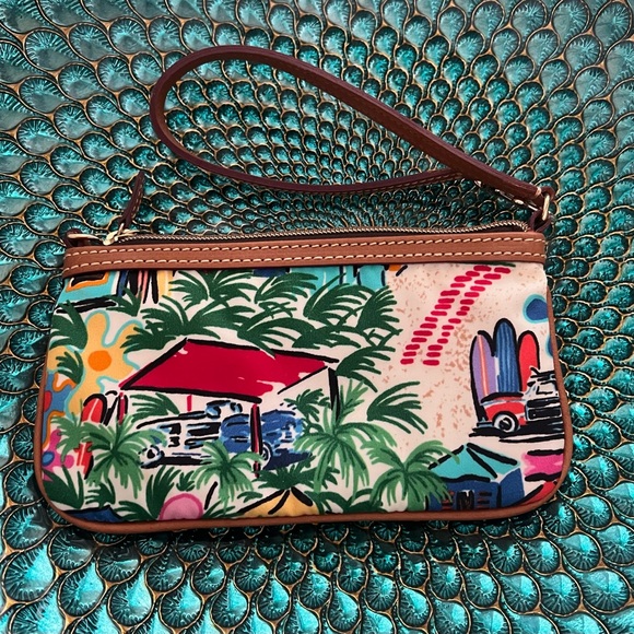Dooney & Bourke Sandbar Wristlet - Picture 3 of 5